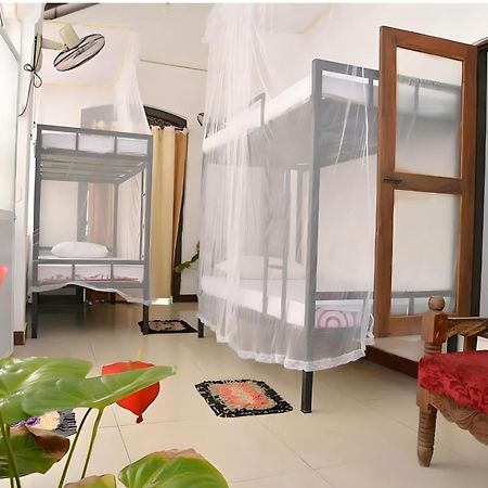 Traveller'S Hostel Hikkaduwa Exterior foto