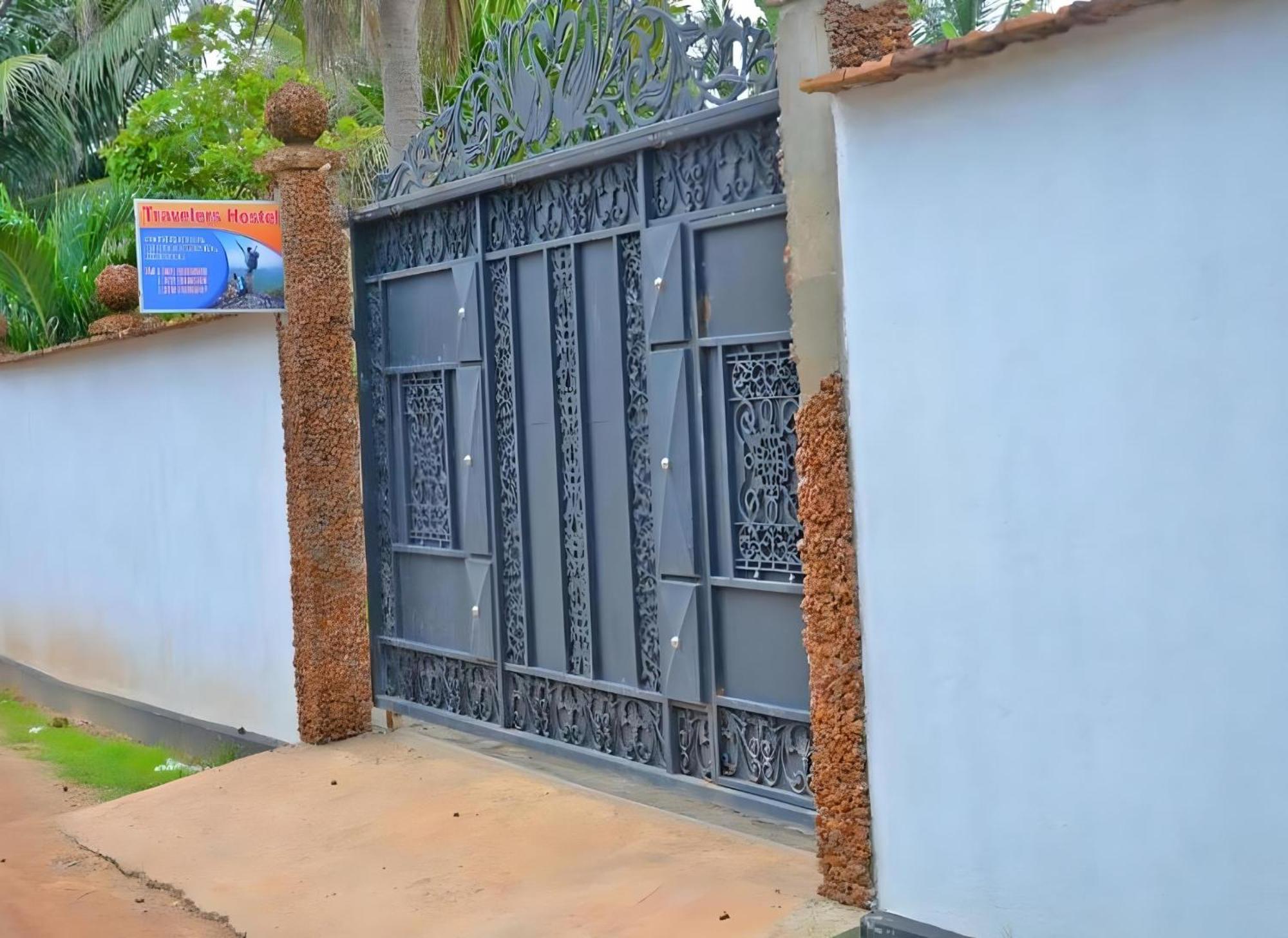 Traveller'S Hostel Hikkaduwa Exterior foto